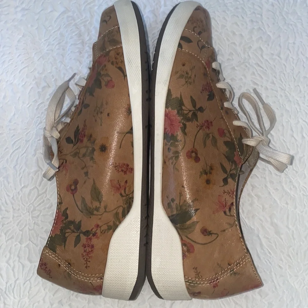 Dansko Orli Floral Leather Sneaker